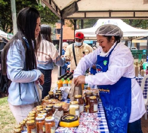 REGALOS DE LOS MERCADOS CAMPESINOS EN EL DÍA DE AMOR Y AMISTAD