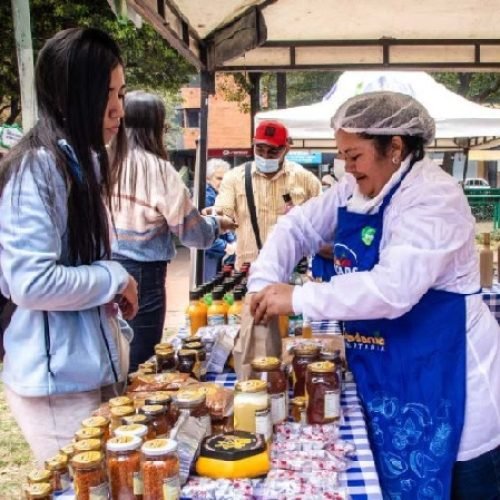 REGALOS DE LOS MERCADOS CAMPESINOS EN EL DÍA DE AMOR Y AMISTAD
